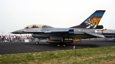 Photo ID 271727 by Michael Baldock. Netherlands Air Force General Dynamics F 16B Fighting Falcon, J 068