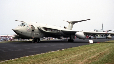 Photo ID 272084 by Michael Baldock. UK Air Force Handley Page Victor K2 HP 80, XL164