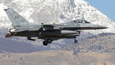 Photo ID 273553 by Chris Lofting. USA Air Force General Dynamics F 16C Fighting Falcon, 88 0413