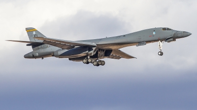 Photo ID 273821 by Jaysen F. Snow - Sterling Aerospace Photography. USA Air Force Rockwell B 1B Lancer, 86 0104