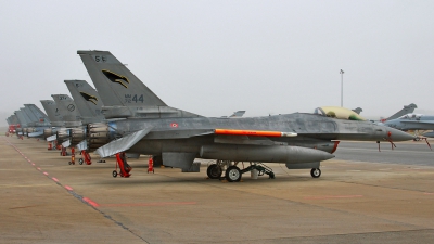 Photo ID 30276 by Mick Balter - mbaviation-images. Italy Air Force General Dynamics F 16A ADF Fighting Falcon, MM7244