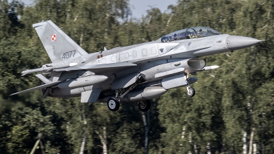 Photo ID 278597 by Matthias Becker. Poland Air Force General Dynamics F 16D Fighting Falcon, 4077