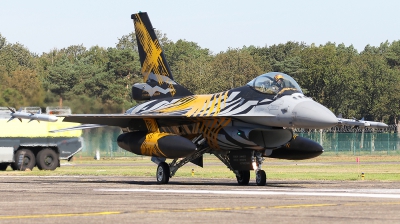 Photo ID 278183 by Karl Kleef. Belgium Air Force General Dynamics F 16AM Fighting Falcon, FA 136