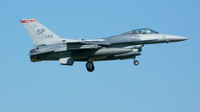 Photo ID 278253 by Doug MacDonald. USA Air Force General Dynamics F 16C Fighting Falcon, 91 0342