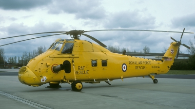 Photo ID 30675 by Joop de Groot. UK Air Force Westland Wessex HC2, XR588