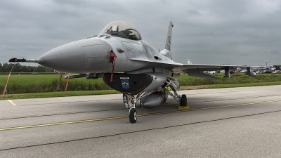 Photo ID 281047 by Rod Dermo. USA Air Force General Dynamics F 16C Fighting Falcon, 87 0300