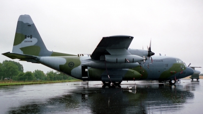 Photo ID 281071 by Michael Baldock. Canada Air Force Lockheed CC 130H Hercules L 382, 130338