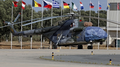 Photo ID 282076 by Fernando Sousa. Czech Republic Air Force Mil Mi 171ShM, 9825