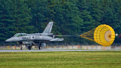 Photo ID 281785 by Radim Spalek. Poland Air Force General Dynamics F 16D Fighting Falcon, 4083