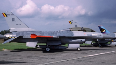 Photo ID 31040 by Lieuwe Hofstra. Belgium Air Force General Dynamics F 16B Fighting Falcon, FB 08