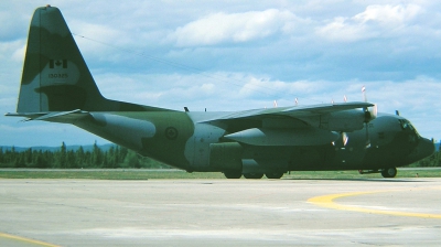 Photo ID 31145 by Arie van Groen. Canada Air Force Lockheed CC 130E Hercules L 382, 130325