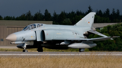 Photo ID 31338 by Lieuwe Hofstra. Germany Air Force McDonnell Douglas F 4F Phantom II, 37 92