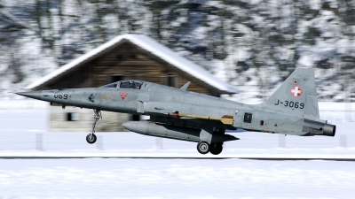 Photo ID 31380 by Joop de Groot. Switzerland Air Force Northrop F 5E Tiger II, J 3069