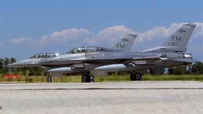 Photo ID 31472 by Georgi Petkov. USA Air Force General Dynamics F 16D Fighting Falcon, 87 0367