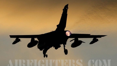 Photo ID 3678 by James Matthews. UK Air Force Panavia Tornado GR4, ZD812
