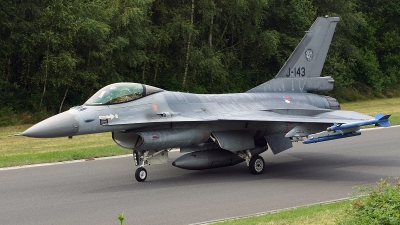 Photo ID 373 by Mark Broekhans. Netherlands Air Force General Dynamics F 16AM Fighting Falcon, J 143