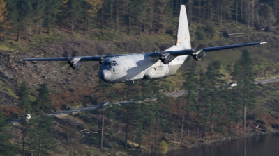 Photo ID 31816 by Paul Cameron. UK Air Force Lockheed Martin Hercules C4 C 130J 30 L 382, ZH871