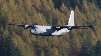 Photo ID 31817 by Paul Cameron. UK Air Force Lockheed Martin Hercules C4 C 130J 30 L 382, ZH877