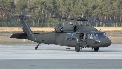 Photo ID 32864 by Günther Feniuk. USA Army Sikorsky UH 60A Black Hawk S 70A, 86 24551