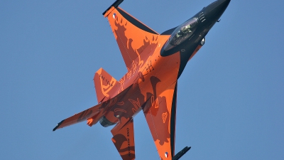 Photo ID 33276 by Mark Broekhans. Netherlands Air Force General Dynamics F 16AM Fighting Falcon, J 015