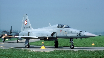Photo ID 33367 by Joop de Groot. Switzerland Air Force Northrop F 5E Tiger II, J 3063