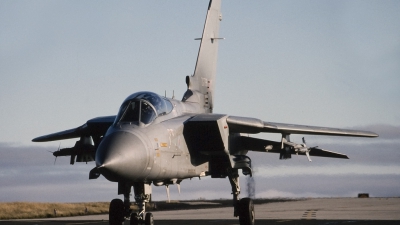 Photo ID 33600 by Tom Gibbons. UK Air Force Panavia Tornado F3, ZG796