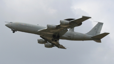 Photo ID 33633 by Dean West. UK Air Force Boeing E 3D Sentry AEW1 707 300, ZH107