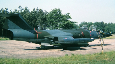 Photo ID 33673 by Arie van Groen. Canada Air Force Canadair CF 104D Starfighter CL 90, 104661