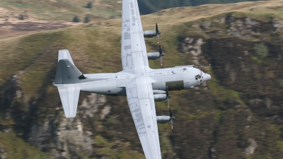 Photo ID 34182 by Melchior Timmers. UK Air Force Lockheed Martin Hercules C5 C 130J L 382, ZH880