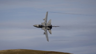 Photo ID 34483 by Barry Swann. UK Air Force Panavia Tornado F3, ZH557