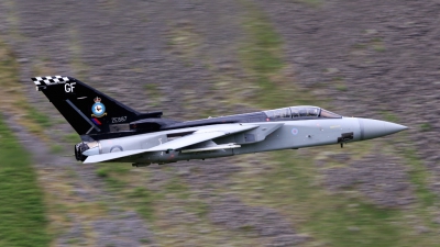 Photo ID 34453 by Barry Swann. UK Air Force Panavia Tornado F3, ZE887