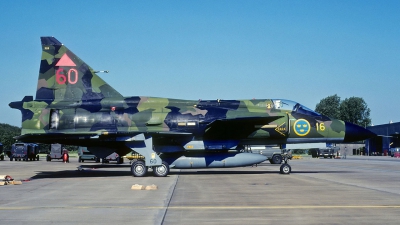 Photo ID 34516 by Eric Tammer. Sweden Air Force Saab JA37 Viggen, 37320