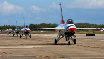 Photo ID 34490 by Wilberto Solla. USA Air Force General Dynamics F 16C Fighting Falcon,  