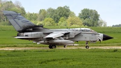 Photo ID 34722 by Rainer Mueller. Italy Air Force Panavia Tornado ECR, MM7053