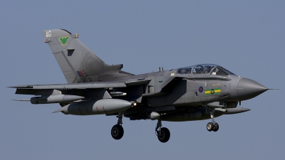 Photo ID 34885 by Tom Sunley. UK Air Force Panavia Tornado GR4, ZA546