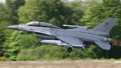 Photo ID 35019 by Mark Broekhans. Belgium Air Force General Dynamics F 16BM Fighting Falcon, FB 22