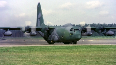 Photo ID 35097 by Mike Hopwood. USA Air Force Lockheed HC 130P Hercules L 382, 66 0220