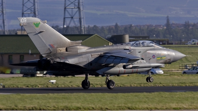 Photo ID 35105 by Tom Sunley. UK Air Force Panavia Tornado GR4, ZD848