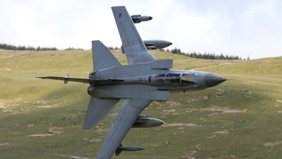 Photo ID 35300 by Simon George. UK Air Force Panavia Tornado GR4, ZA547