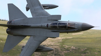 Photo ID 35307 by Simon George. UK Air Force Panavia Tornado GR4, ZA547
