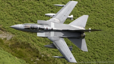 Photo ID 35290 by Barry Swann. UK Air Force Panavia Tornado GR4 T, ZG727