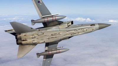 Photo ID 35586 by Chris Lofting. UK Air Force Panavia Tornado F3, ZE758