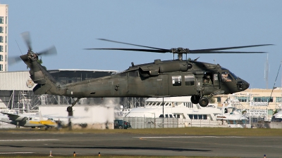 Photo ID 35937 by Wilberto Solla. USA Army Sikorsky UH 60A Black Hawk S 70A, 86 24494