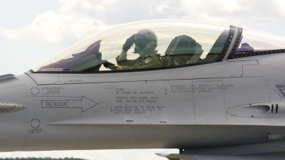 Photo ID 36001 by Tomasz Wasinski. Poland Air Force General Dynamics F 16C Fighting Falcon, 4070