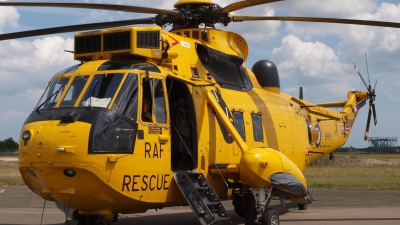 Photo ID 36010 by Stuart Thurtle. UK Air Force Westland Sea King HAR 3A, ZH543