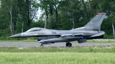 Photo ID 36117 by kristof stuer. USA Air Force General Dynamics F 16C Fighting Falcon, 90 0828