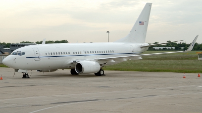 Photo ID 36135 by Mathias Henig. USA Air Force Boeing C 40C 737 7CP BBJ, 02 0201