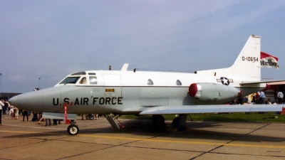 Photo ID 36227 by Mike Hopwood. USA Air Force North American T 39A Sabreliner, 61 0654
