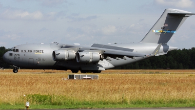 Photo ID 36240 by Walter Van Bel. USA Air Force Boeing C 17A Globemaster III, 07 7176