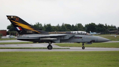 Photo ID 4396 by Paul Tiller. UK Air Force Panavia Tornado F3, ZE734